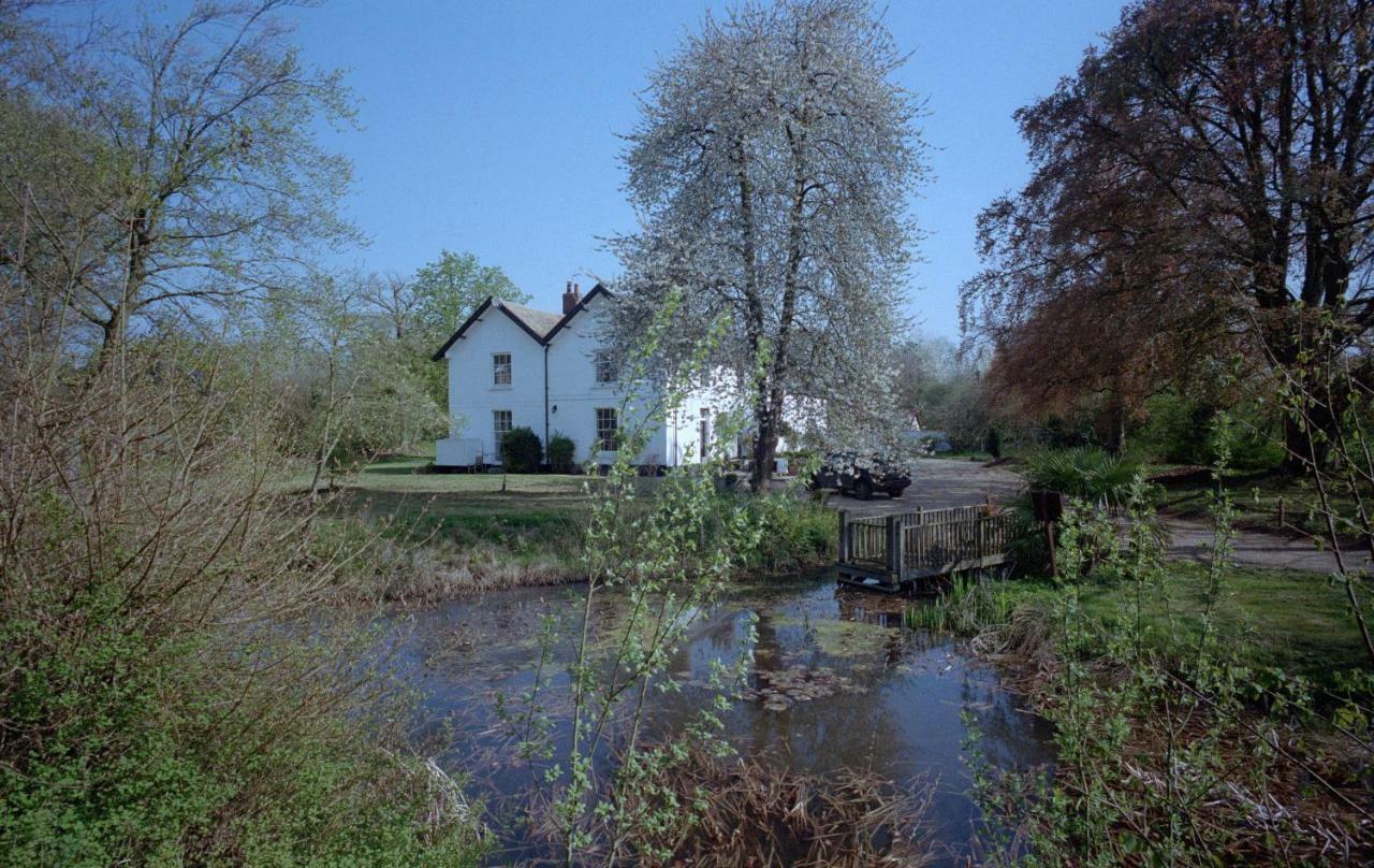 Old Rectory - Scoulton Apartment Great Ellingham ภายนอก รูปภาพ